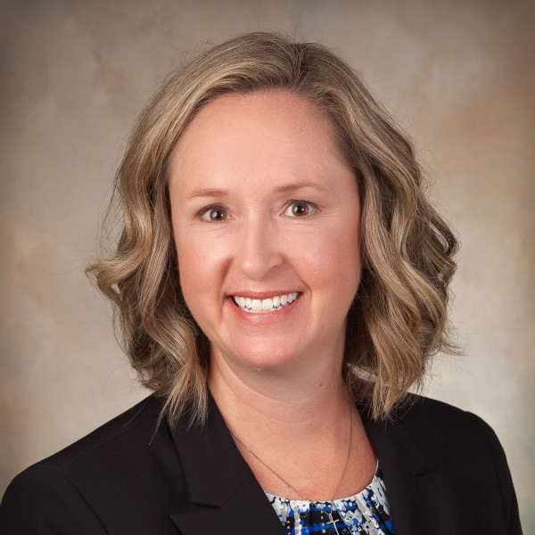 Sara Larson Headshot
