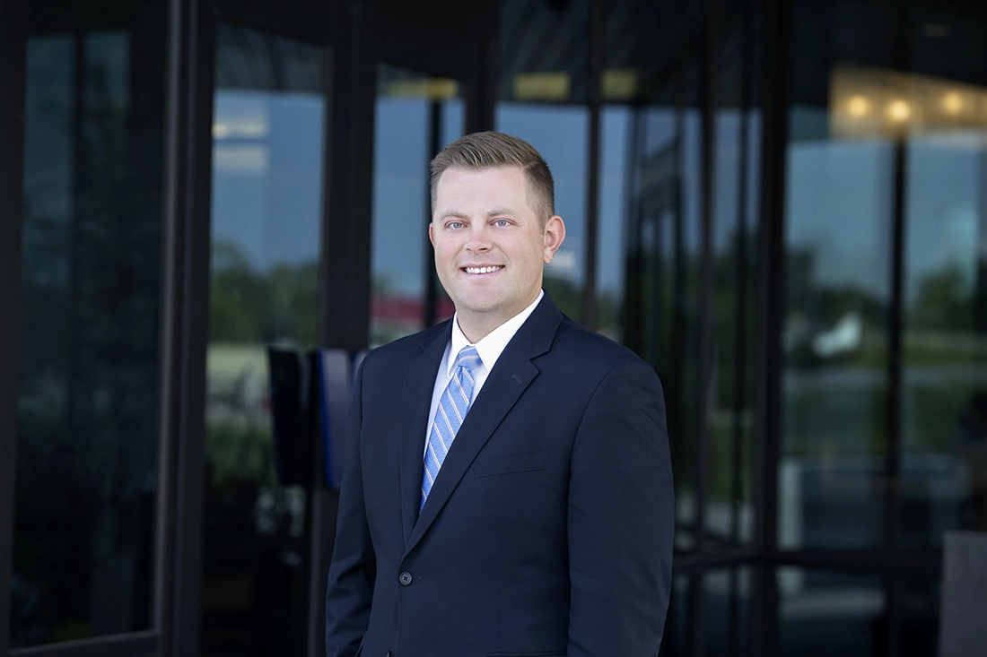 business owners banking on laptop